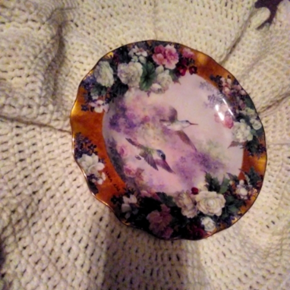 Lena Liu Collector Plate - Picture 6 of 6